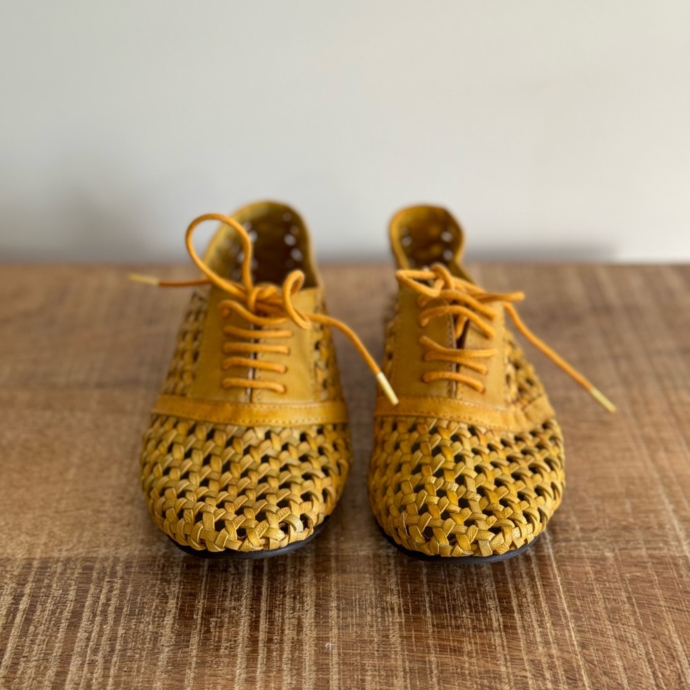 oTbt Yellow Leather Flats